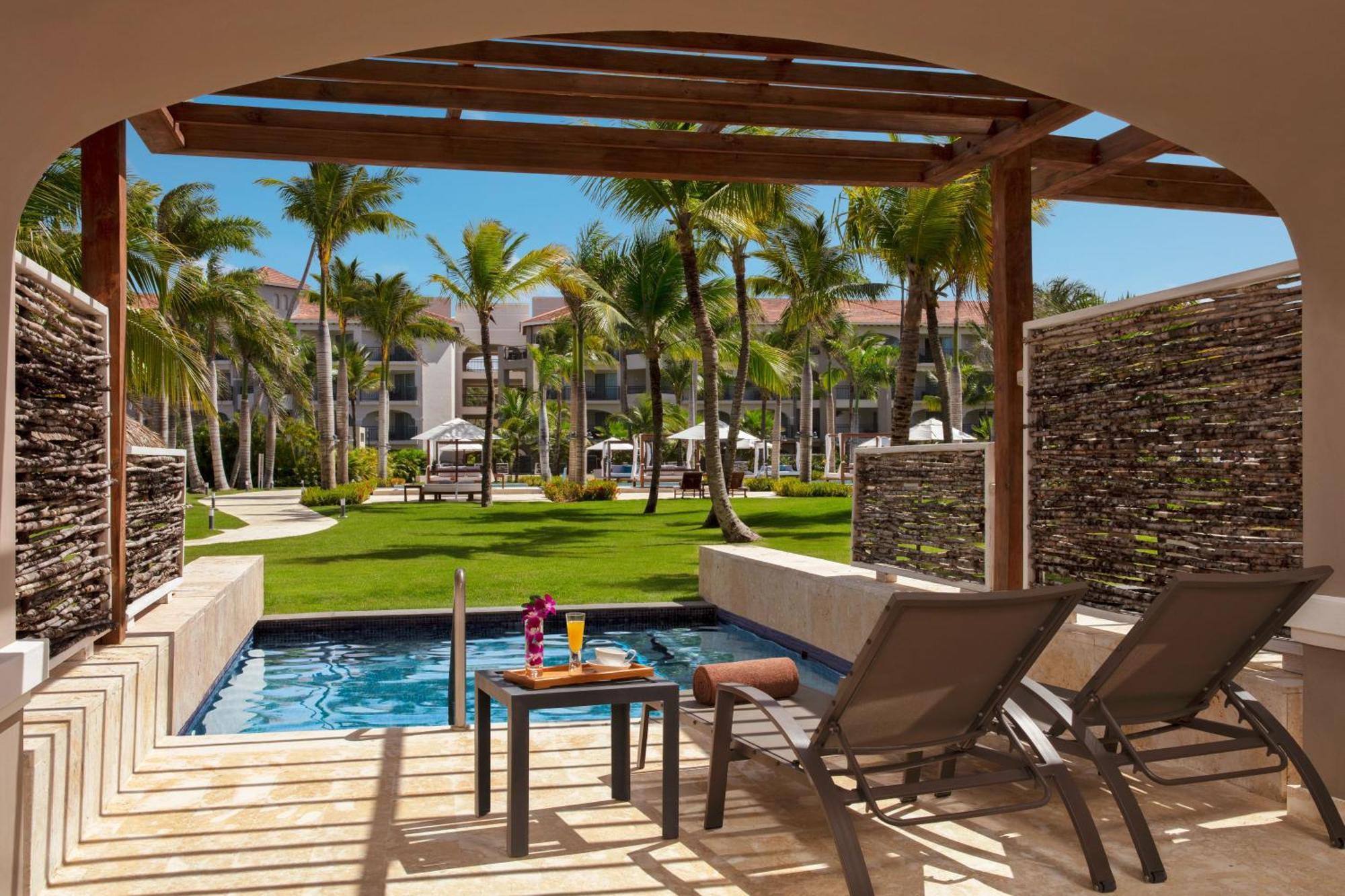 Preferred Club Junior Suite Private Pool King
